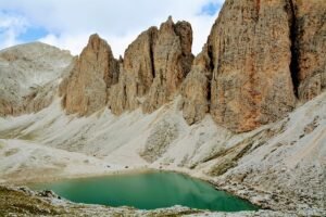 Antermoia Lake