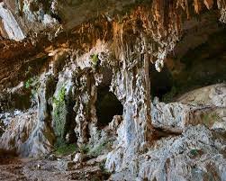 hoq cave
