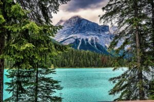 emerald lake 7029578 1280
